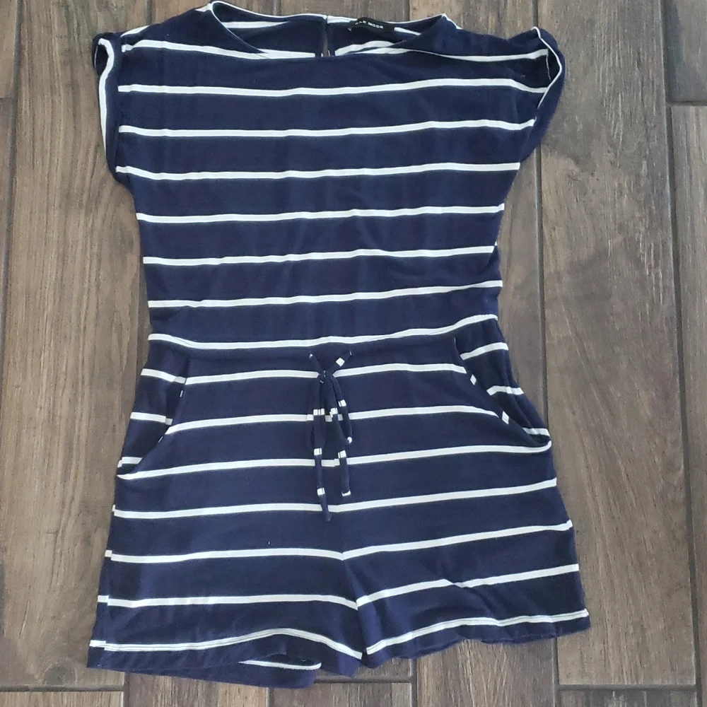 🛍 Romper - Picture 4 of 10